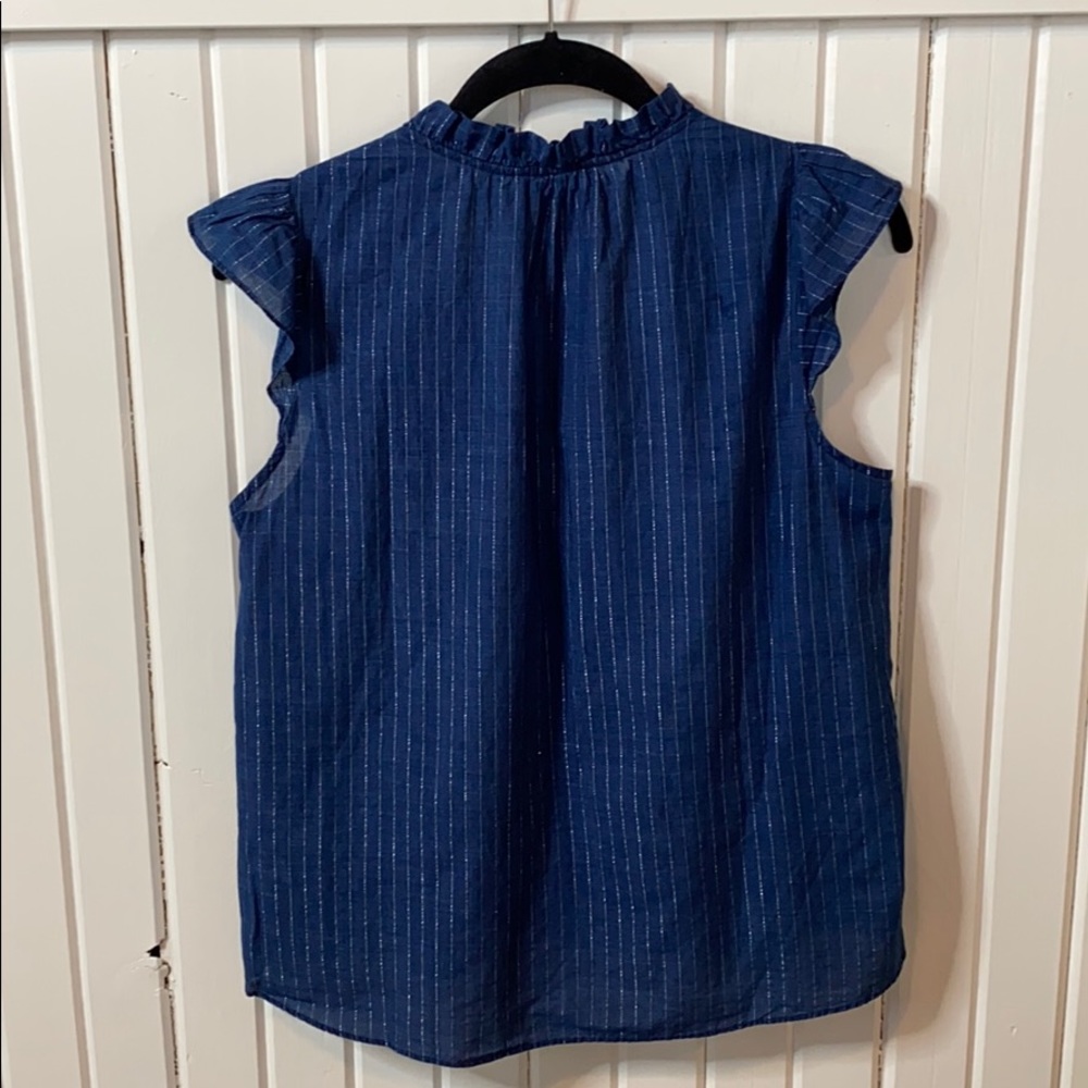J CREW Top - Picture 2 of 7